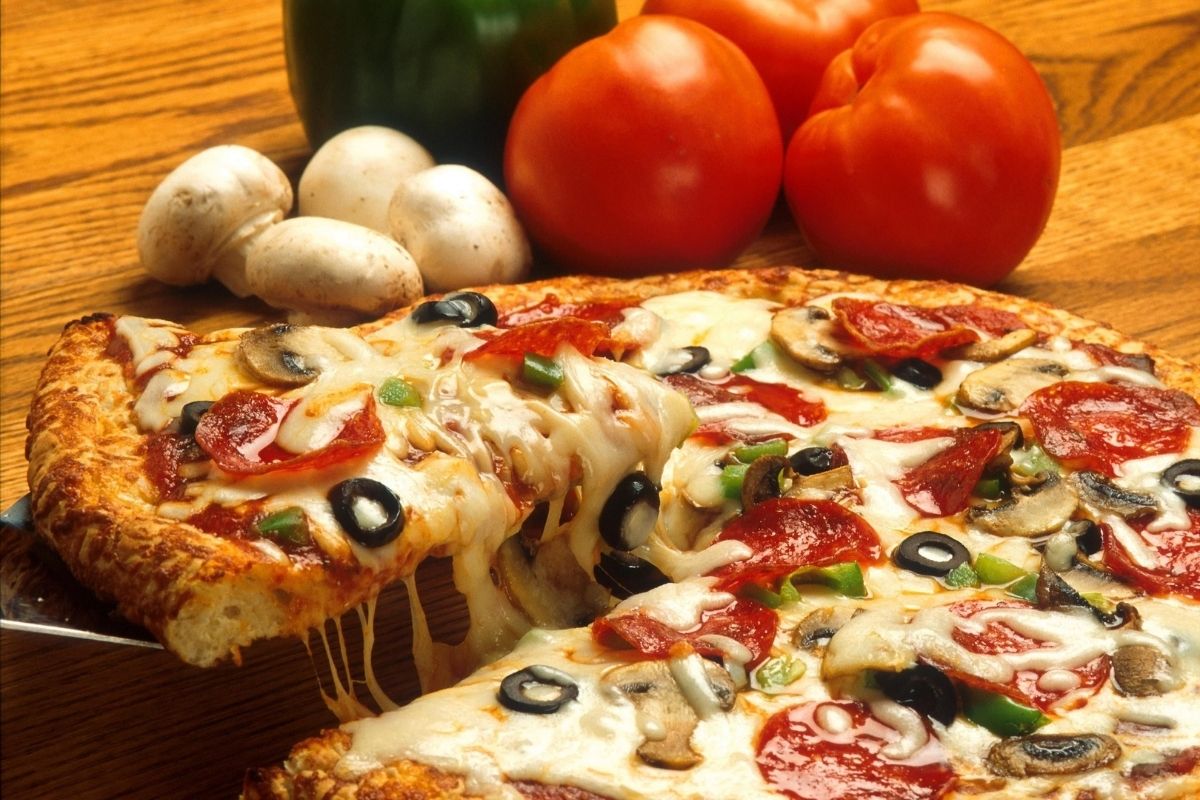 Como Fazer Pizza Caseira Aprenda O Truque Completo Para Fazer Essa Receita