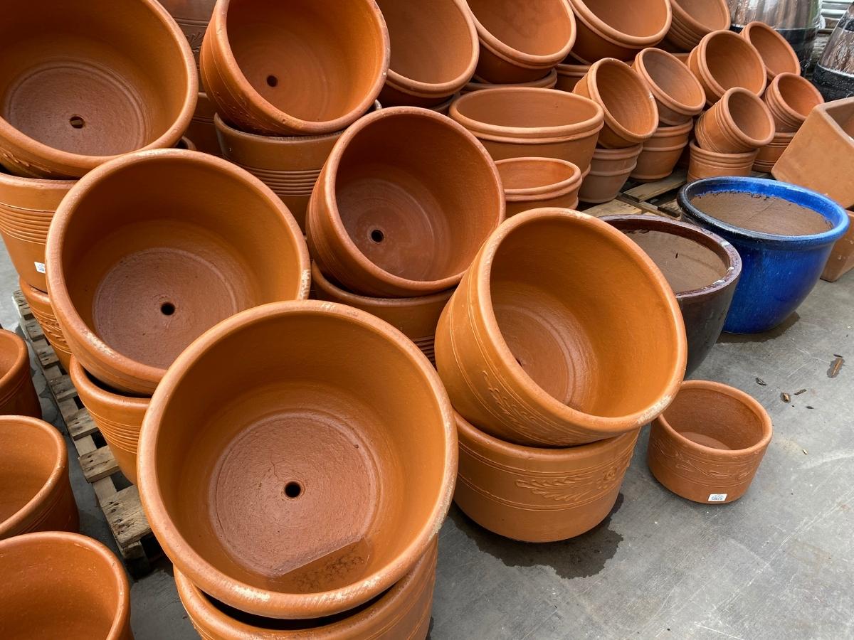 Saiba S O Os Tipos Mais Comuns De Vasos De Plantas E Como Escolher