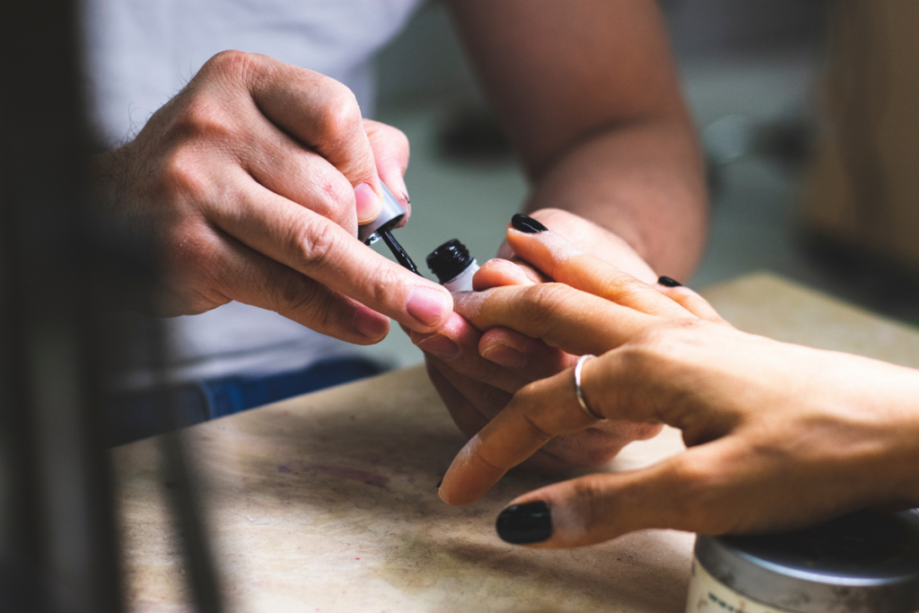 Como Fazer O Esmalte Durar Mais Tempo Nas Unhas Descubra