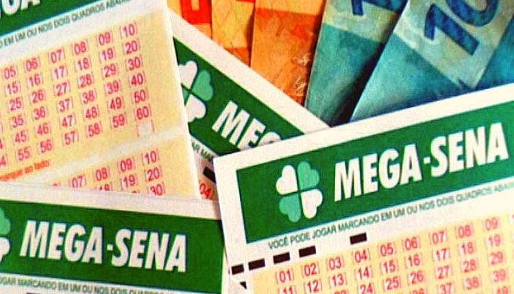 Acumulada, Mega-Sena sorteia R$ 75 milhões neste sábado (21/11)/e como apostar na Mega-Sena de hoje (04) /Créditos: Folha Go!