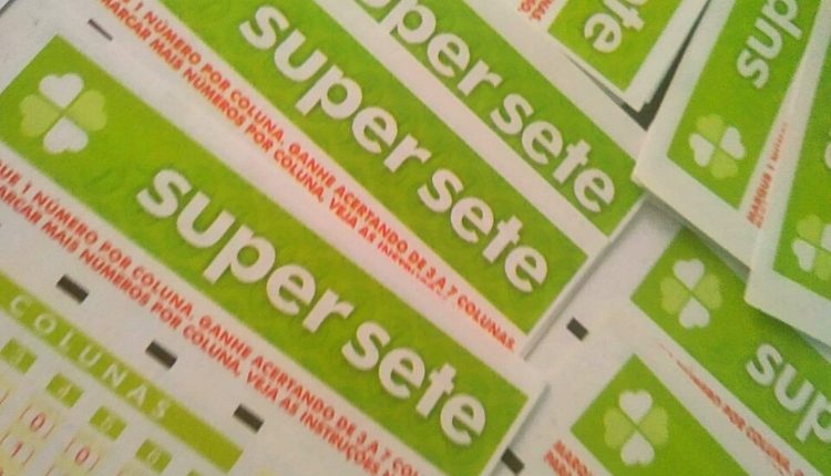 Sorteio da Super Sete está acumulado em R$ 2,3 milhões nesta sexta-feira (11)/Fonte: Folha GO