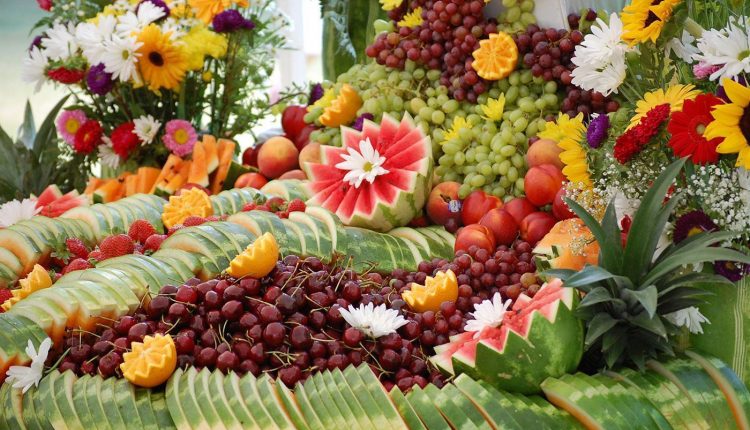 decoração com frutas para mesa de natal