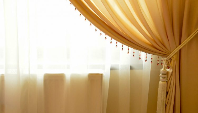 Como customizar cortinas velhas: confira agora mesmo ideias que vão te inspirar