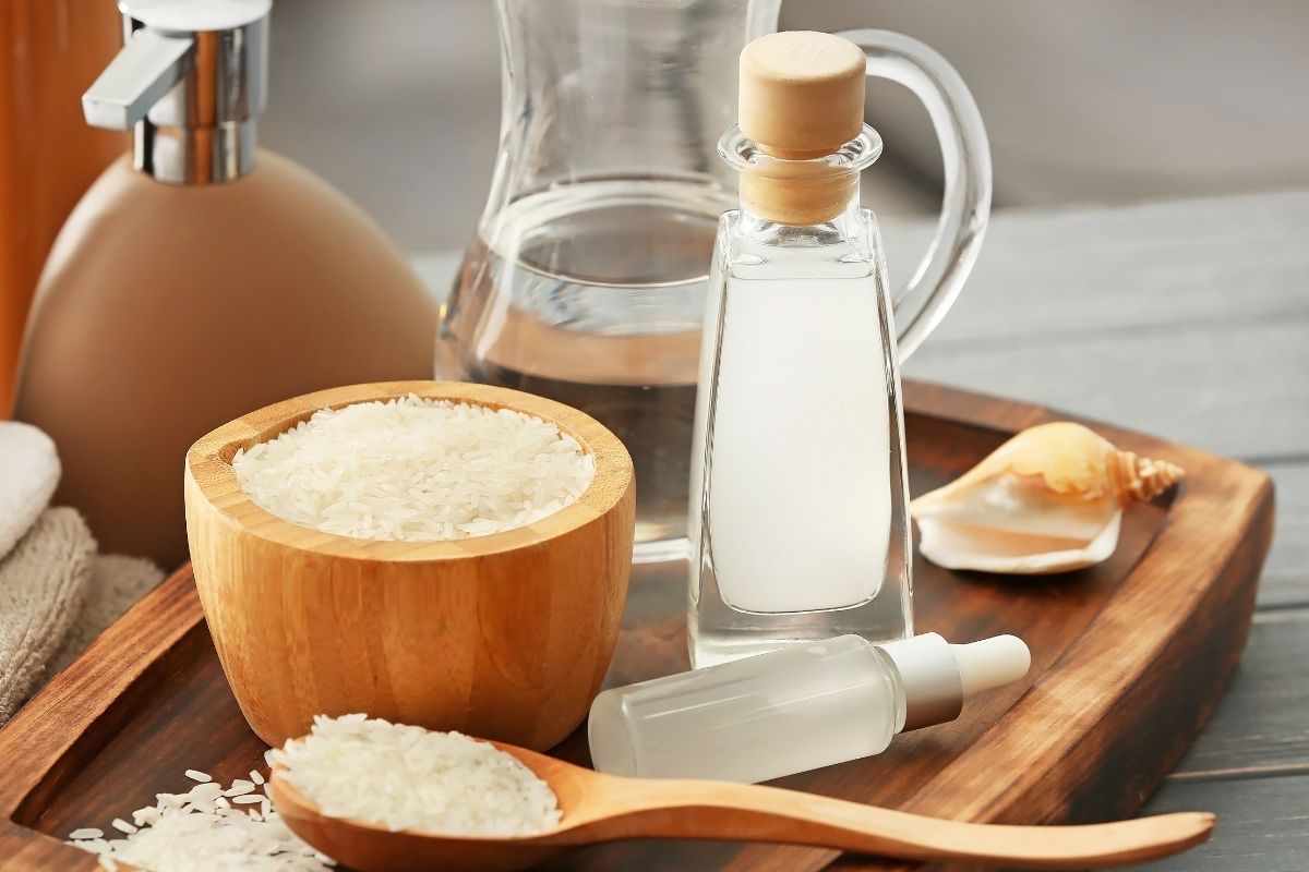 Água de arroz faz o cabelo crescer? Veja agora se é verdade e saiba como fazer - Reprodução: Canva
