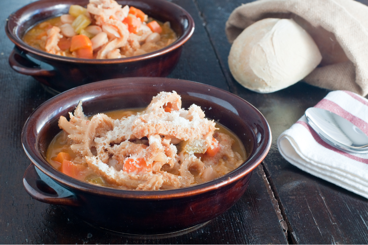 Vai almoçar? Então, confira agora como fazer dobradinha com feijão branco - Fonte: canva