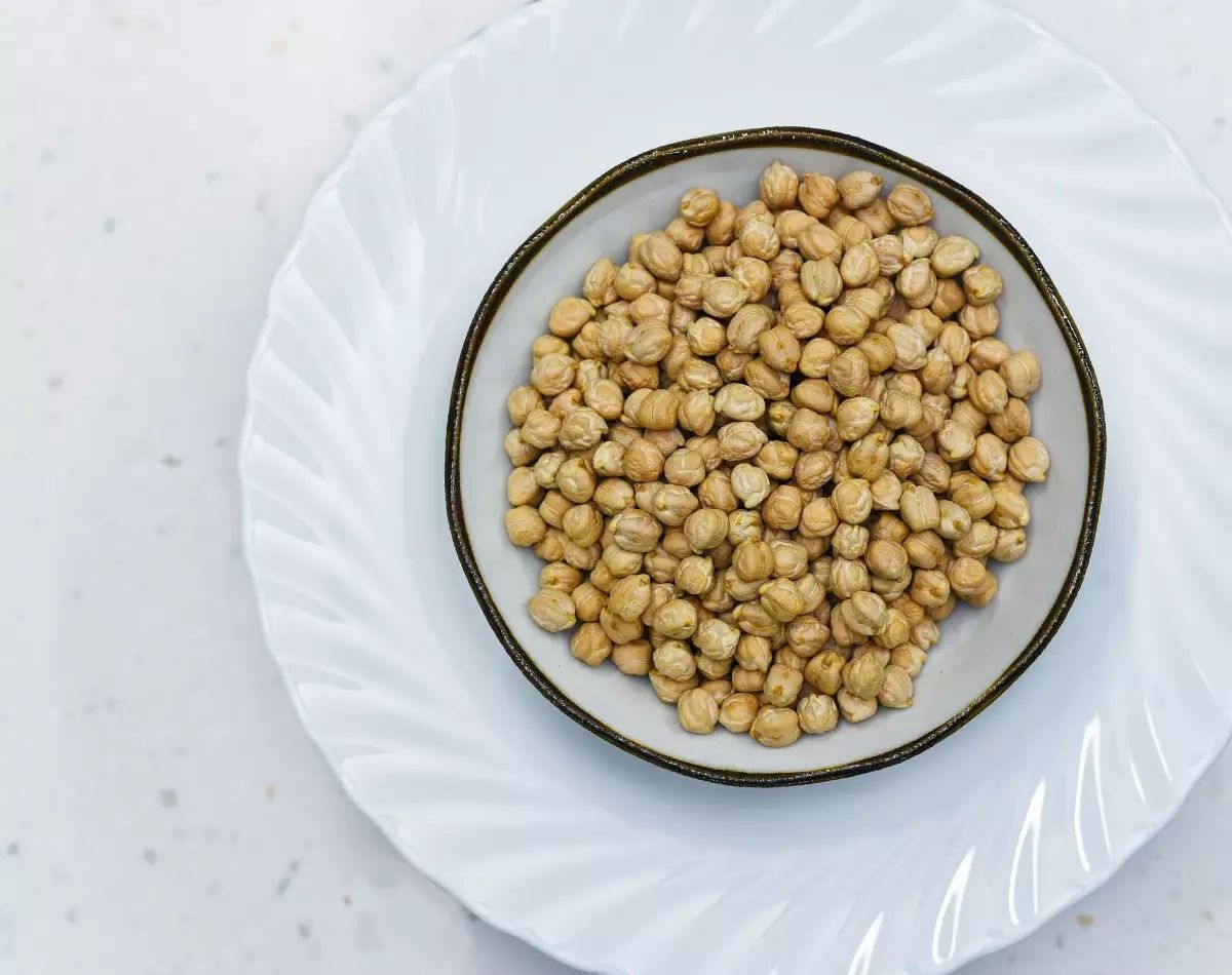 Como cozinhar grão-de-bico: conheça o passo-a-passo simples de 8 etapas! - foto: Canva 