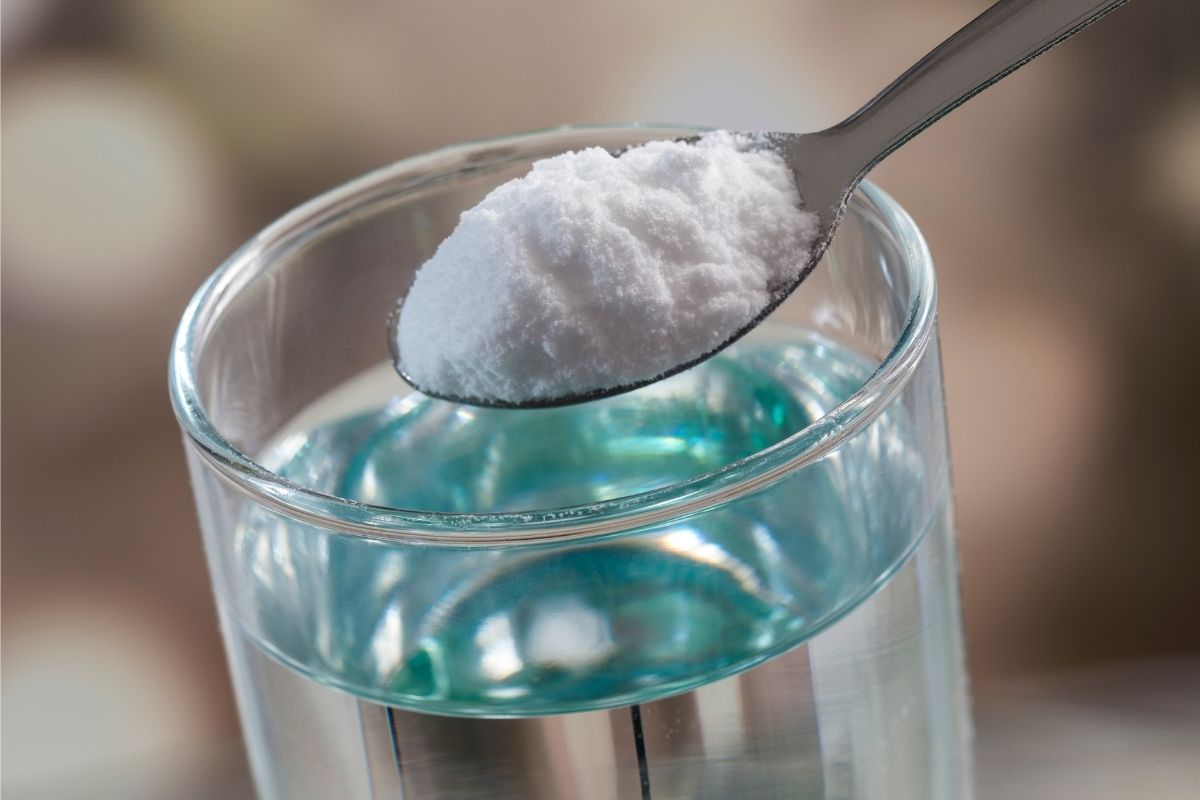 Para que o bicarbonato serve? Entenda o mal que ele também pode fazer/ Fonte: Canva
