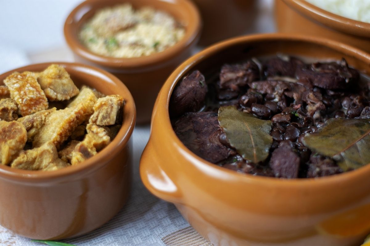 Bolinho de feijoada - Receita inacreditável, é PERFEITA! - Foto: Canva Pró Bolinho de feijoada - Receita inacreditável, é PERFEITA! - Foto: Canva Pró