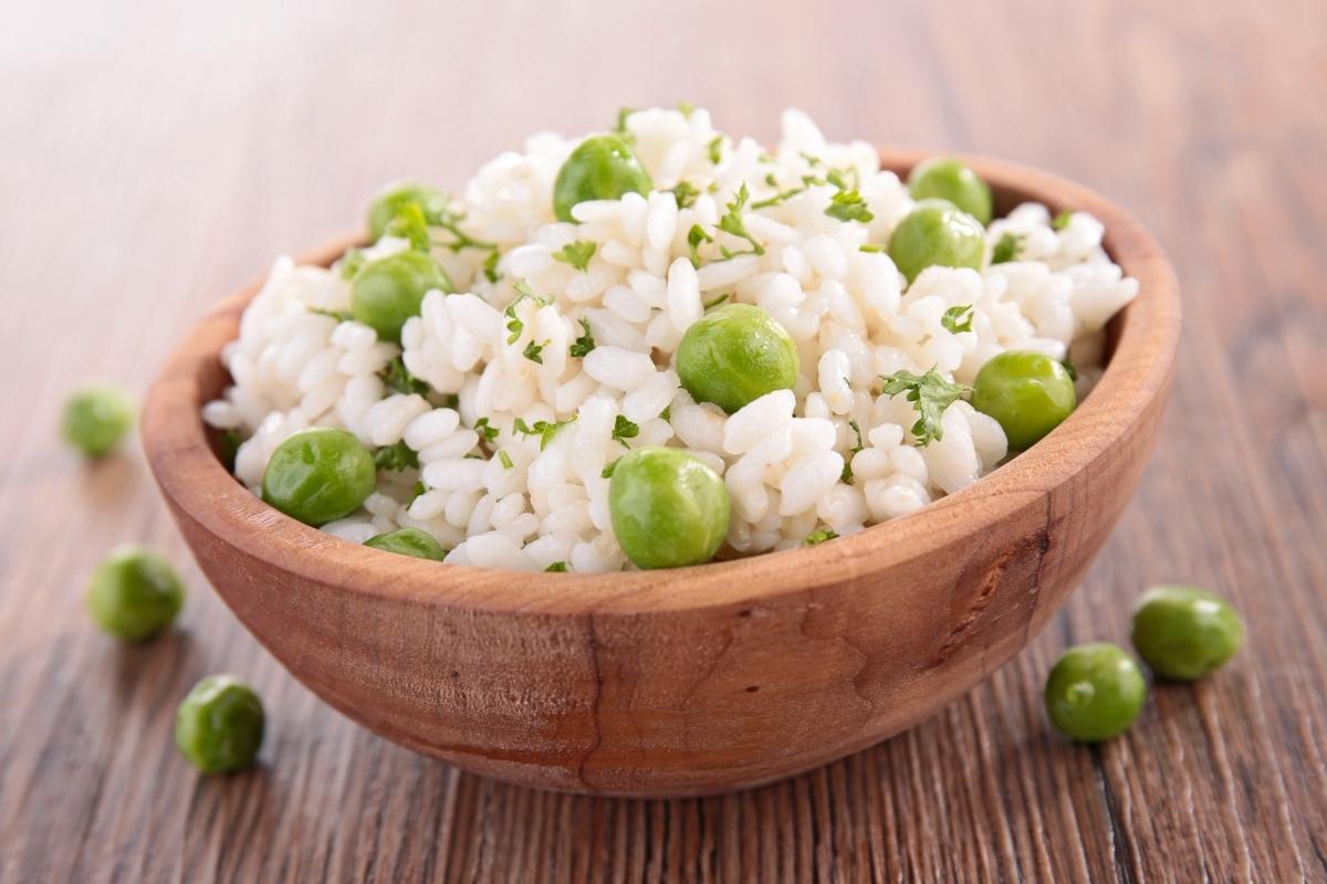 Risoto de ervilha com queijo: o verdadeiro suprassumo do sabor. Confira! Reprodução Canva Pró