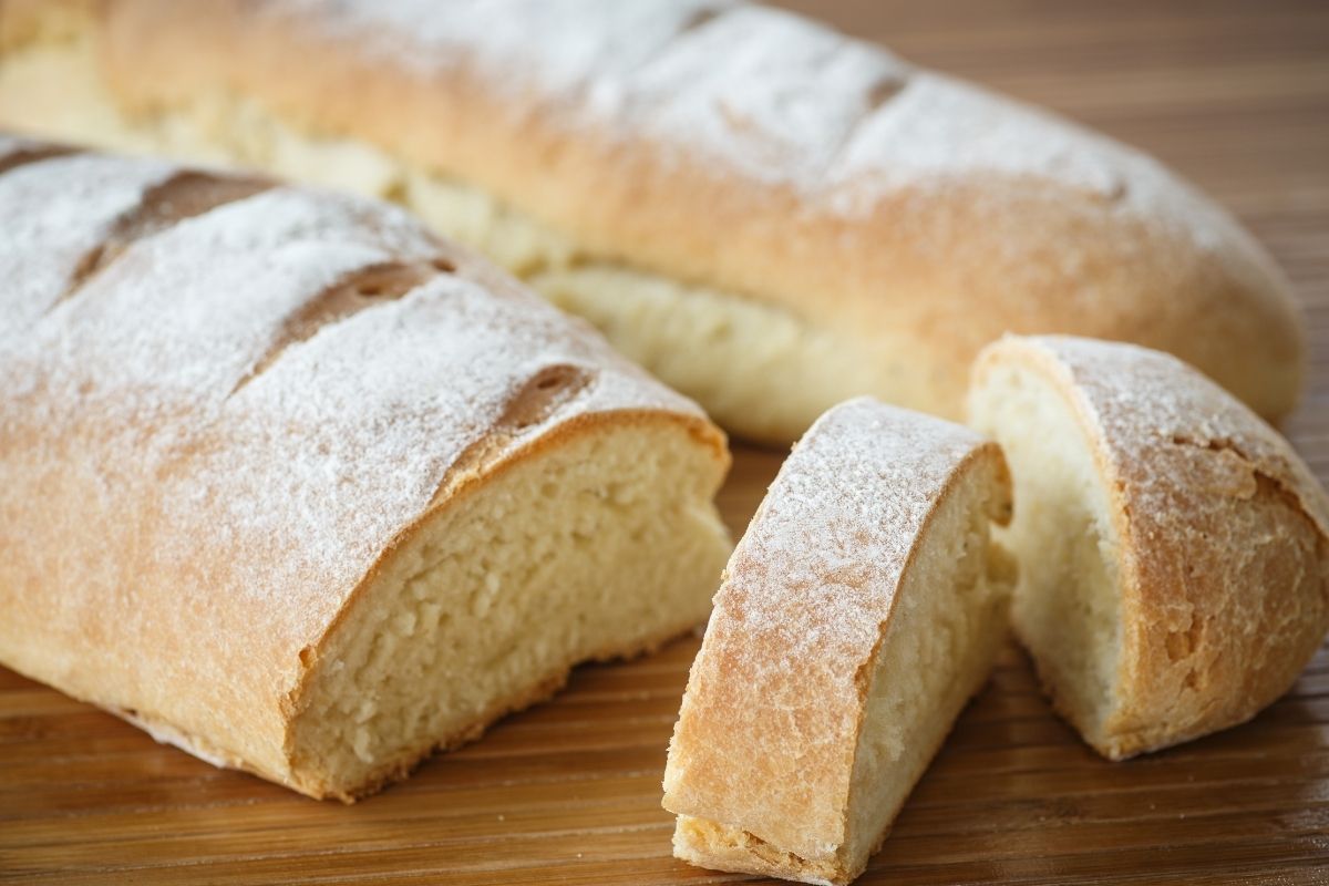Receita de pão caseiro com 1kg de farinha de trigo: dessa forma rende muito mais (Fonte: Canva Pro)