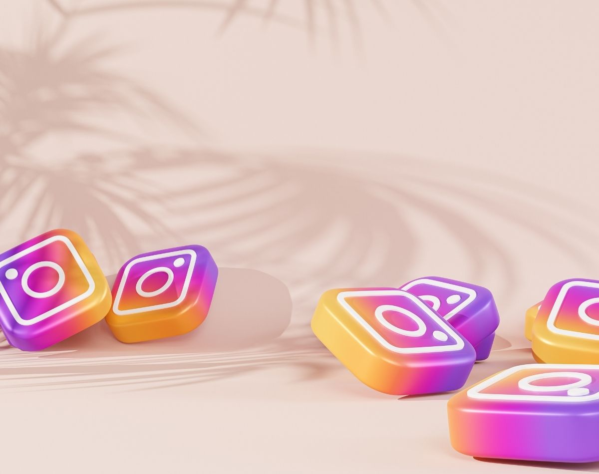 Como tirar online do instagram em 5 passos simples - foto: Canva