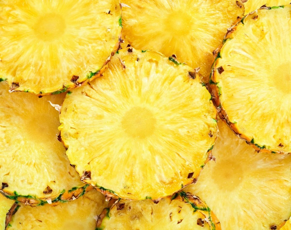 Conheça 3 benefícios do abacaxi (o último vai te surpreender) - foto: Canva