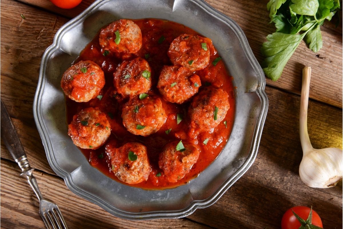 Veja como fazer almôndegas: essa receita é maravilhosa - Foto: Canva Pró Veja como fazer almôndegas: essa receita é maravilhosa - Foto: Canva Pró