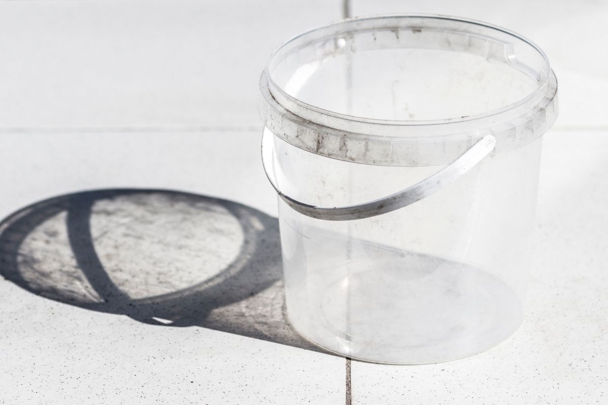 Aprenda a fazer um antimofo caseiro: esse é muito fácil, econômico e potente!/ Fonte: Canva