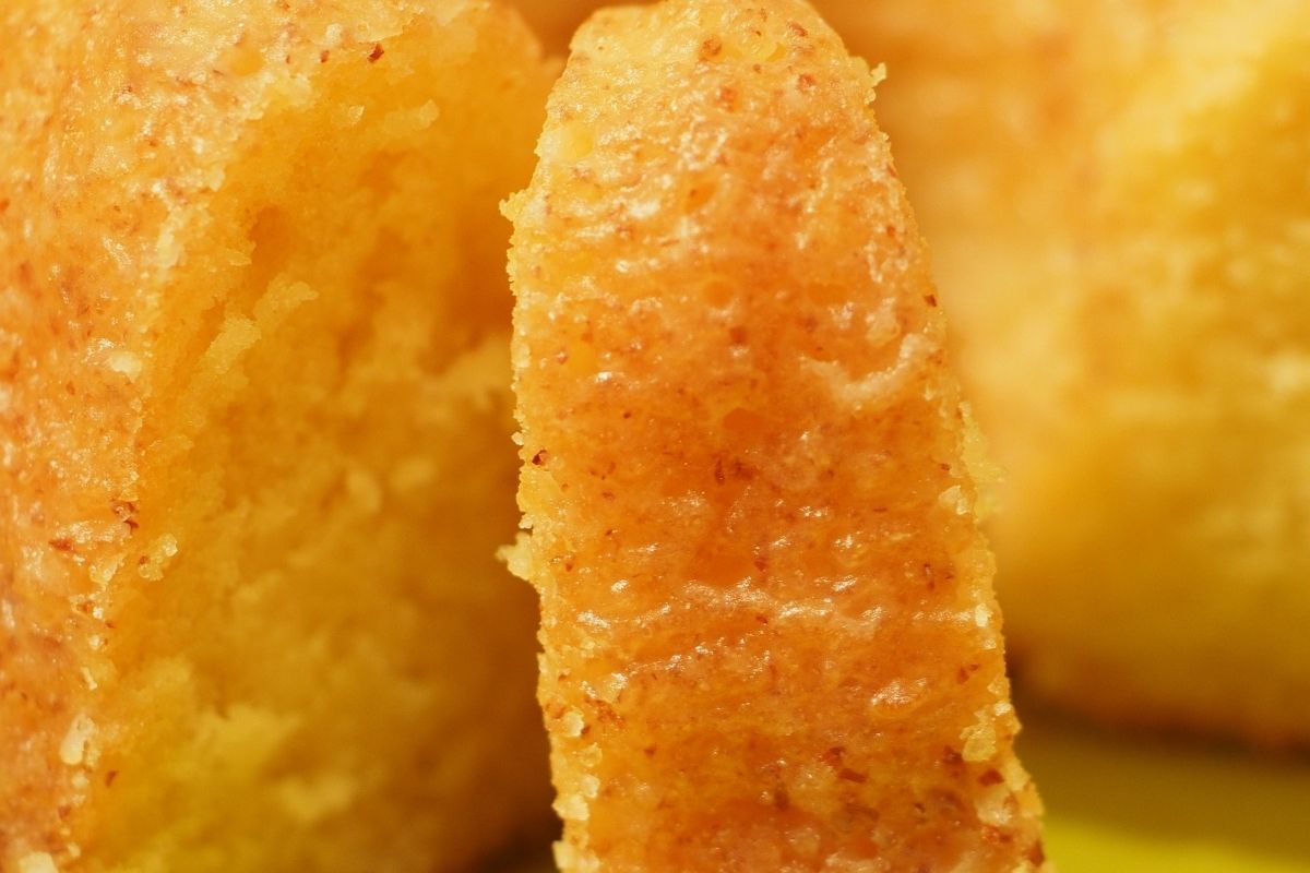 Bolo de abacaxi caramelizado: veja como fazer! É fácil e simplesmente delicioso! (Fonte: Canva)