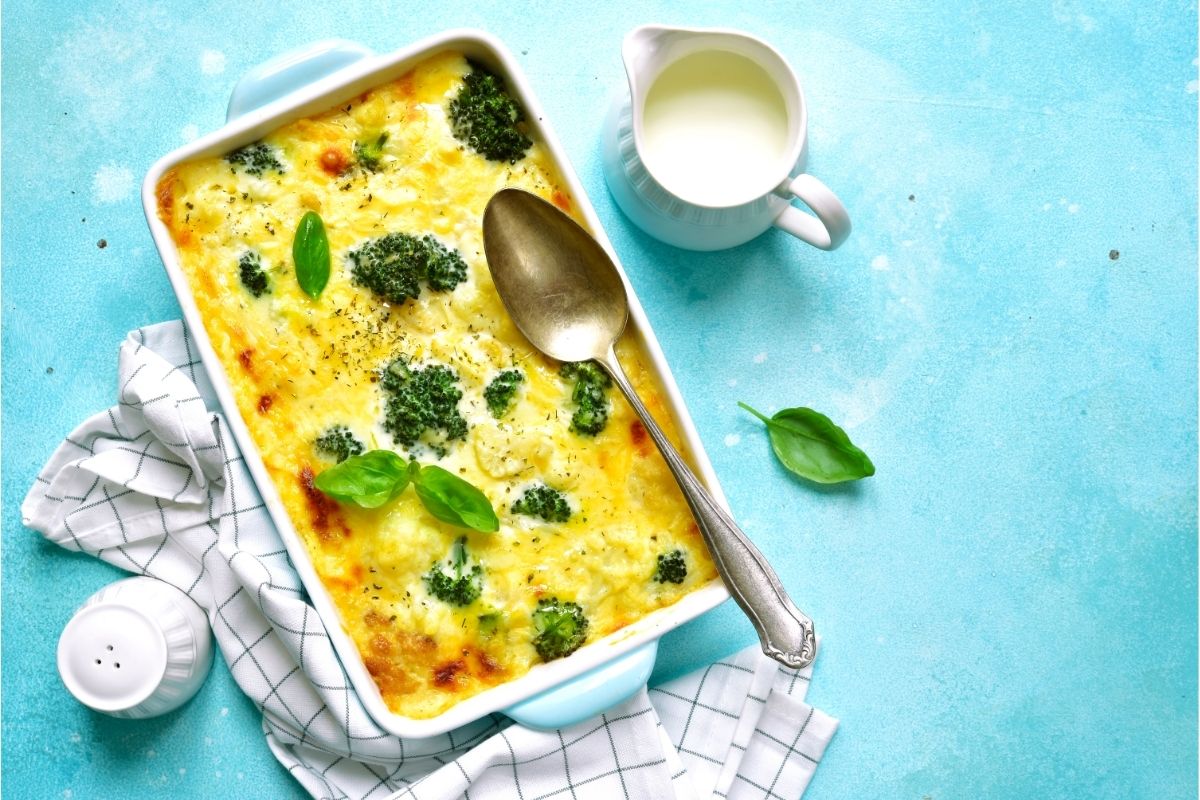 Como fazer brócolis gratinado: receita simples e saborosa - Foto: Canva Pró