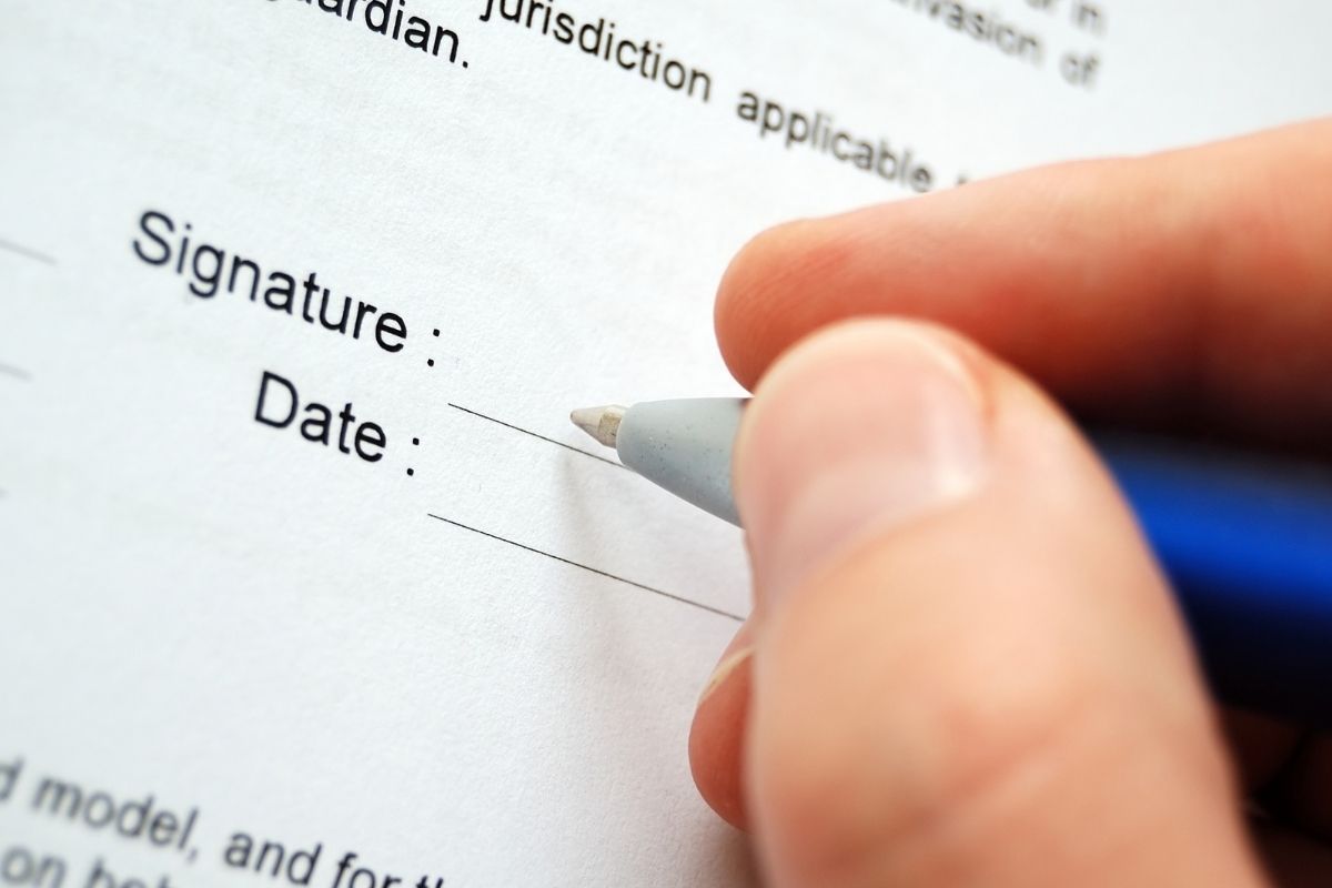 Guia completo de como fazer inscrição para o ENCCEJA 2022 : veja como é fácil e prático - Foto Canva Pró