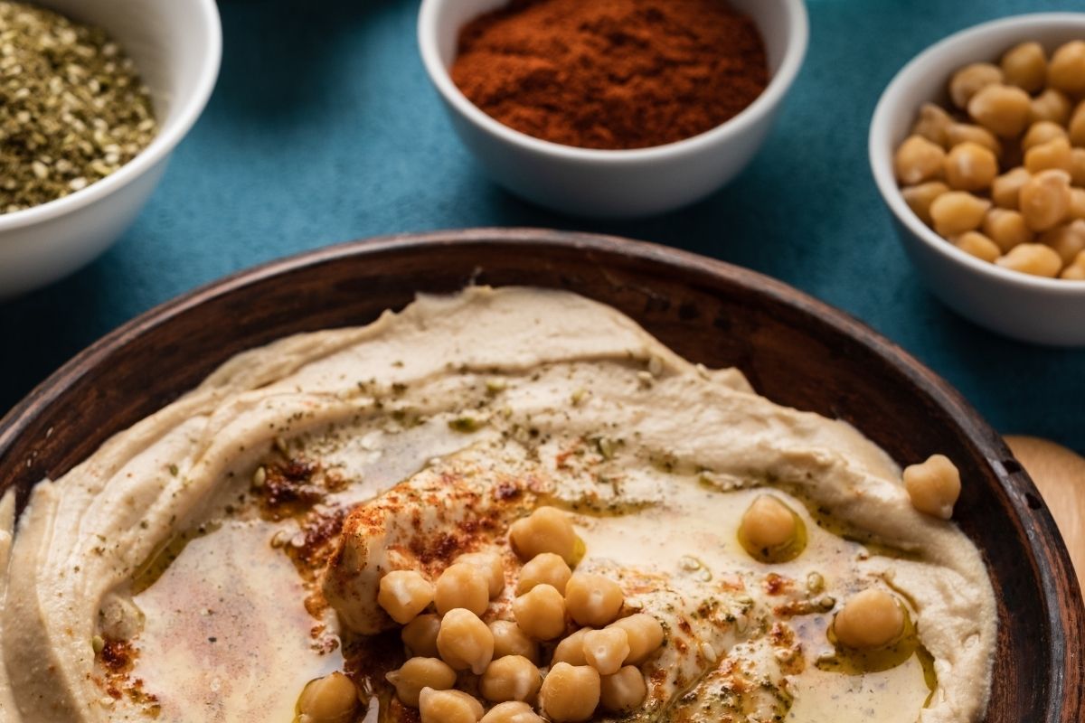 Grão de bico: veja mais sobre seus benefícios e como preparar uma pasta deliciosa!/ Fonte: Canva