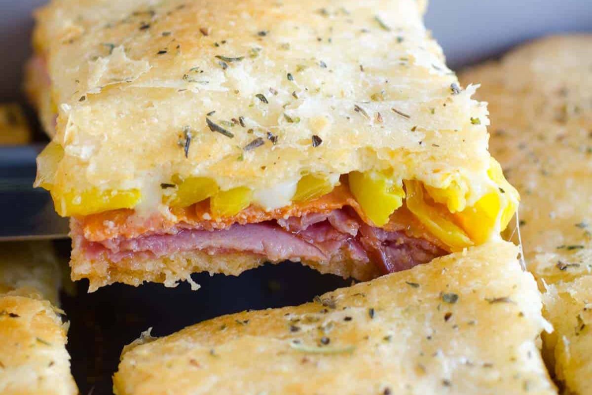 Lanche rápido em menos de 5 minutos: veja como é fácil, faça agora mesmo! -Fonte: canva. Lanche rápido em menos de 5 minutos: veja como é fácil, faça agora mesmo! -Fonte: canva.