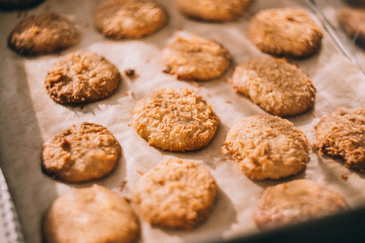 O que comer no lanche da tarde? Dê uma olhada nessas 7 opções deliciosas (Fonte: Canva)