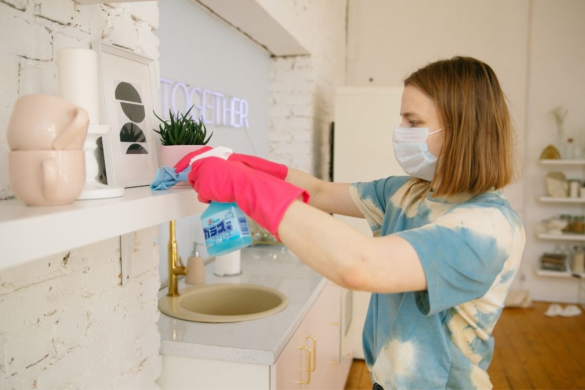 Casa organizada mesmo trabalhando fora: saiba como Fonte: Canva