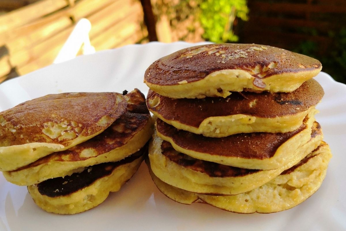 Deliciosa! Massa de panqueca americana simples, veja como fazer. Foto: Canva Deliciosa! Massa de panqueca americana simples, veja como fazer. Foto: Canva