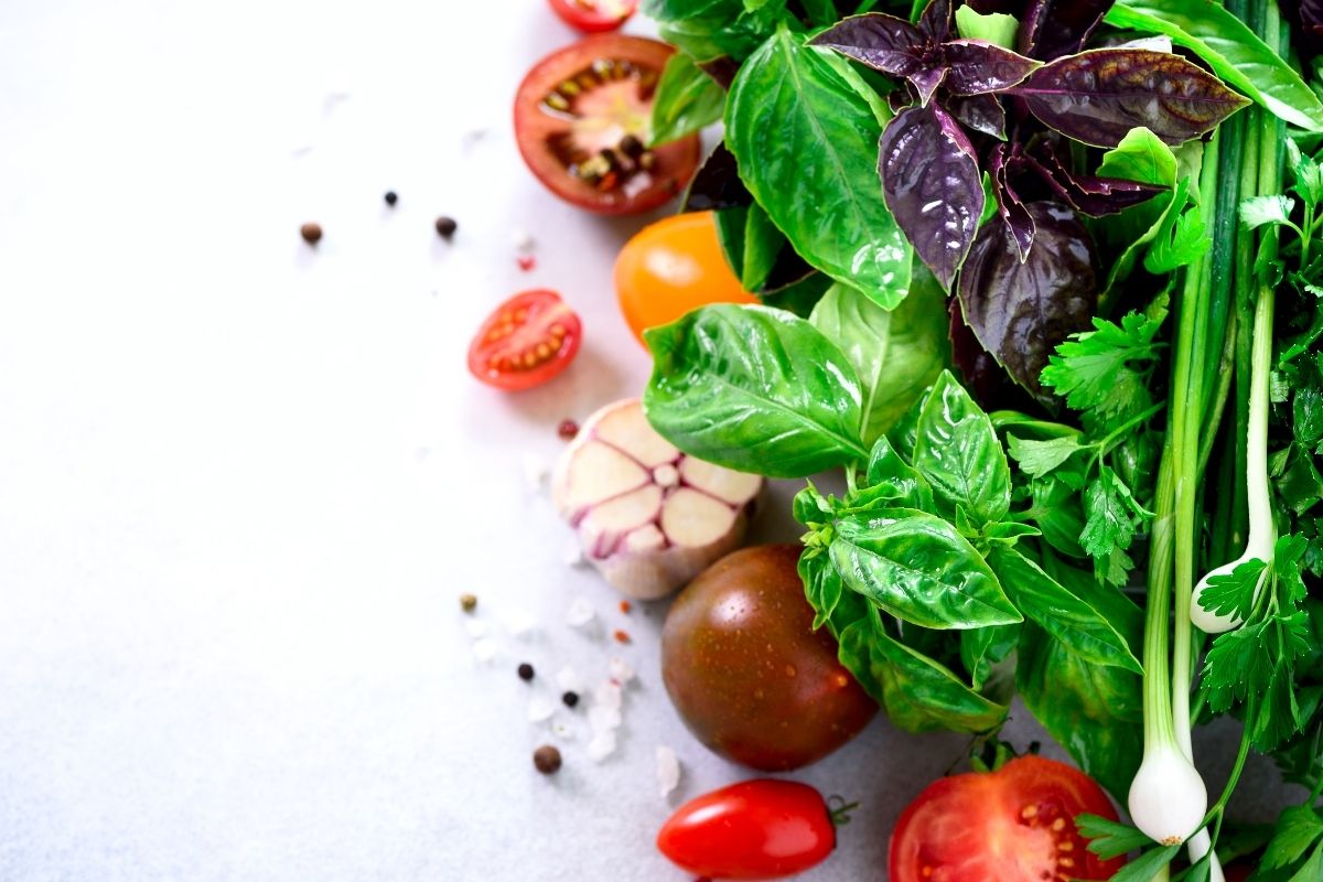 Espinafre refogado! Truque caseiro de como fazer ela ficar bem crocante!