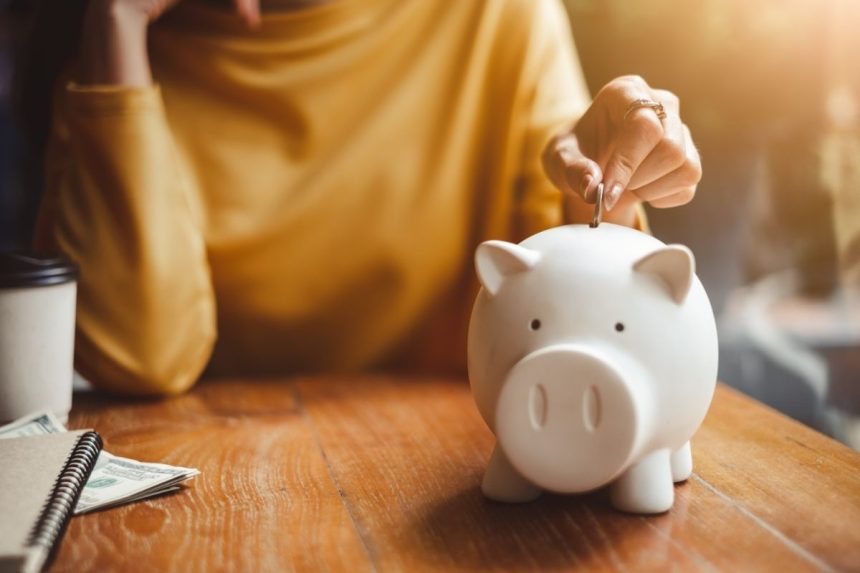 5 piores maneiras de economizar dinheiro! Use esse truque e economize mais em casa. Foto: Canva
