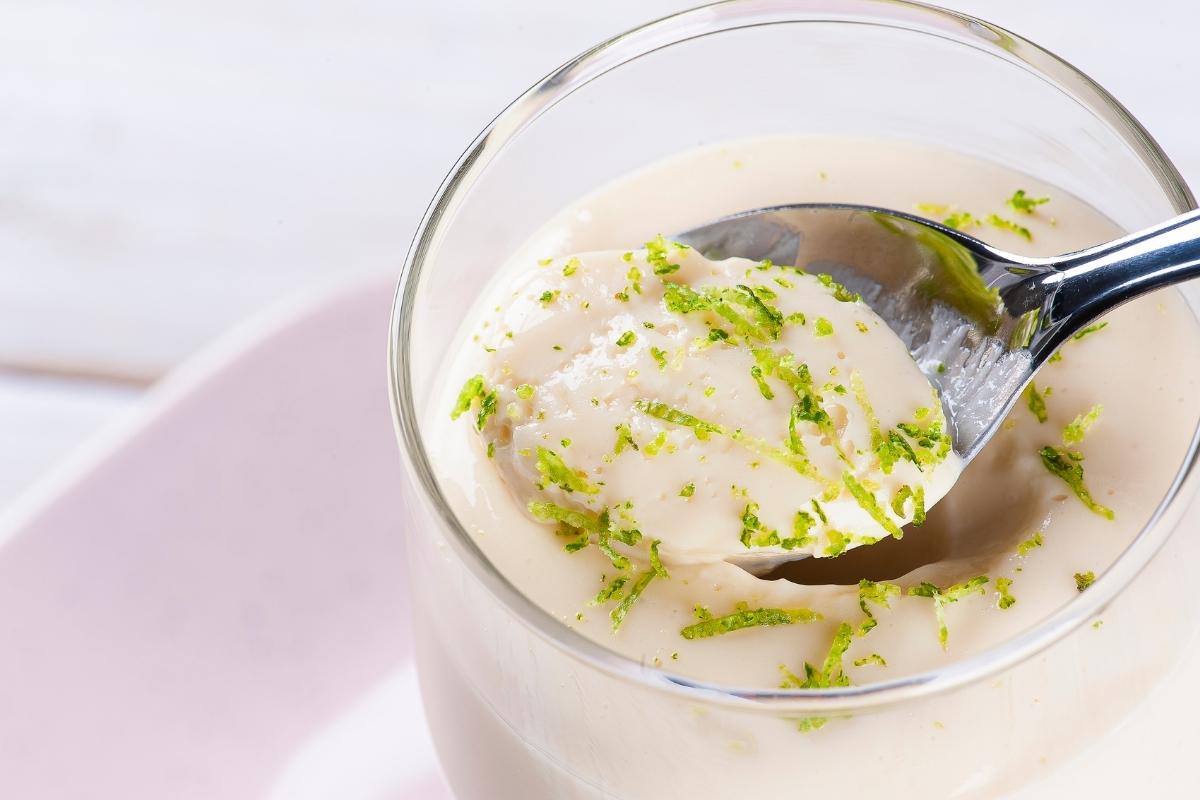 Receita de mousse de limão: rápida e fácil de fazer! - foto: Canva