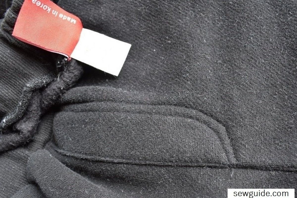 Como evitar fiapos em roupas pretas - Fonte: Sew Guide