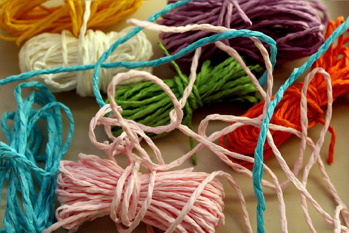 Decorar gastando pouco: DIY de como utilizar garrafa de vidro e dar beleza aos ambientes! (Fonte: Pexels - imagem editada)