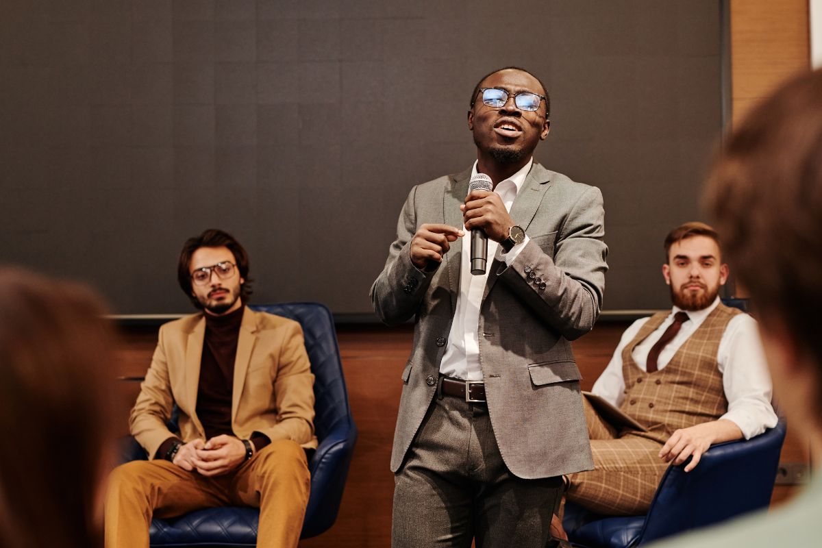 Falar bem em público: confira algumas dicas e arrase!