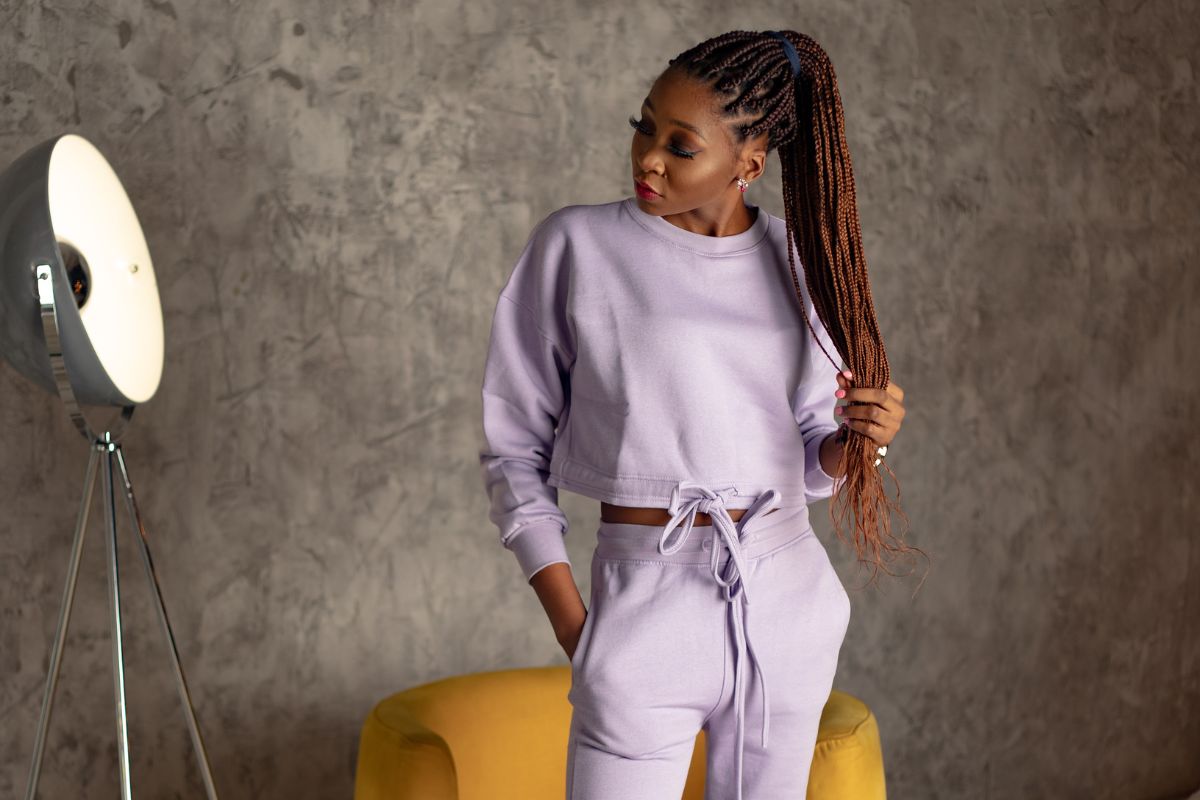 Como combinar roupas com a cor roxa: confira algumas dicas infalíveis