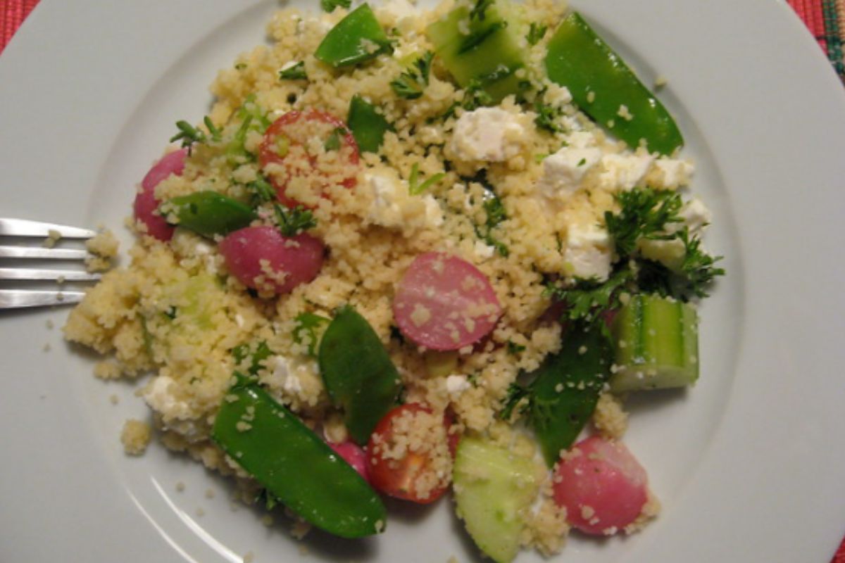 Cuscuz recheado: confira esse método fácil e rápido de fazer. (Reprodução/canva)