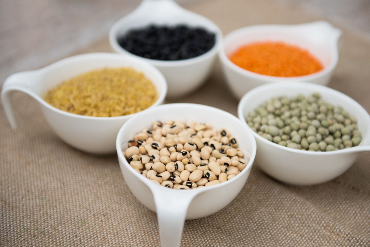 Sopa de feijão: fácil e rápido, ideal para os dias frios. (Reprodução: canva)