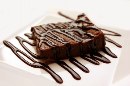 Brownie de Nescau com apenas 2 ingredientes; confira como fazer esse deleite!