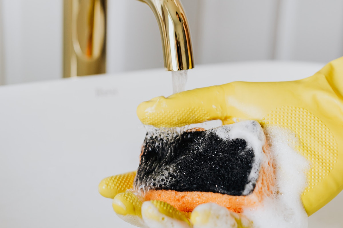 Como fazer pinho bril em pasta; misturinha caseira fácil e econômica! Fonte; pexels