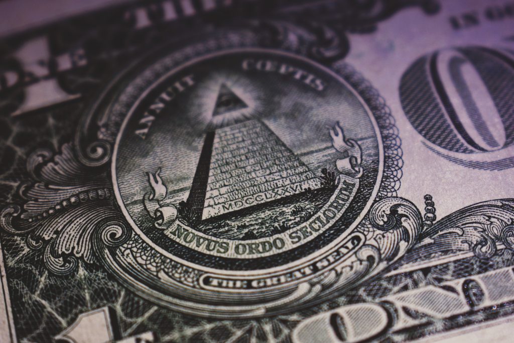 Bitcoin: Furada? Pirâmide financeira? Ou o ouro digital? 