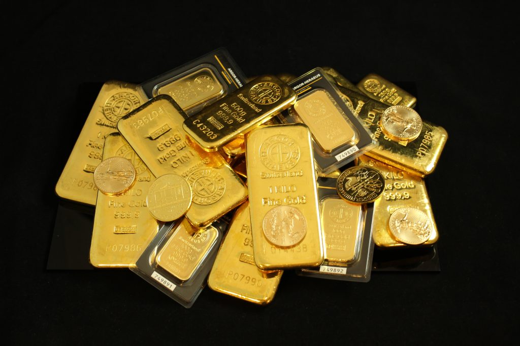 Bitcoin vs ouro: qual a melhor reserva de valor?