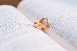 Quer se casar, onfira dicas para um casamento no civil dos sonhos. - Reprodução Pixabay