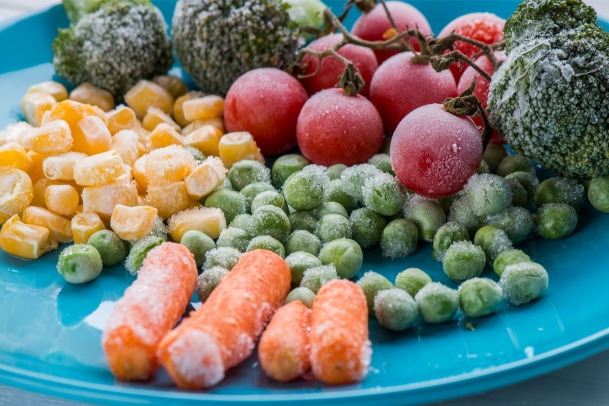 Confira como congelar legumes e frutas e economize com esta dica