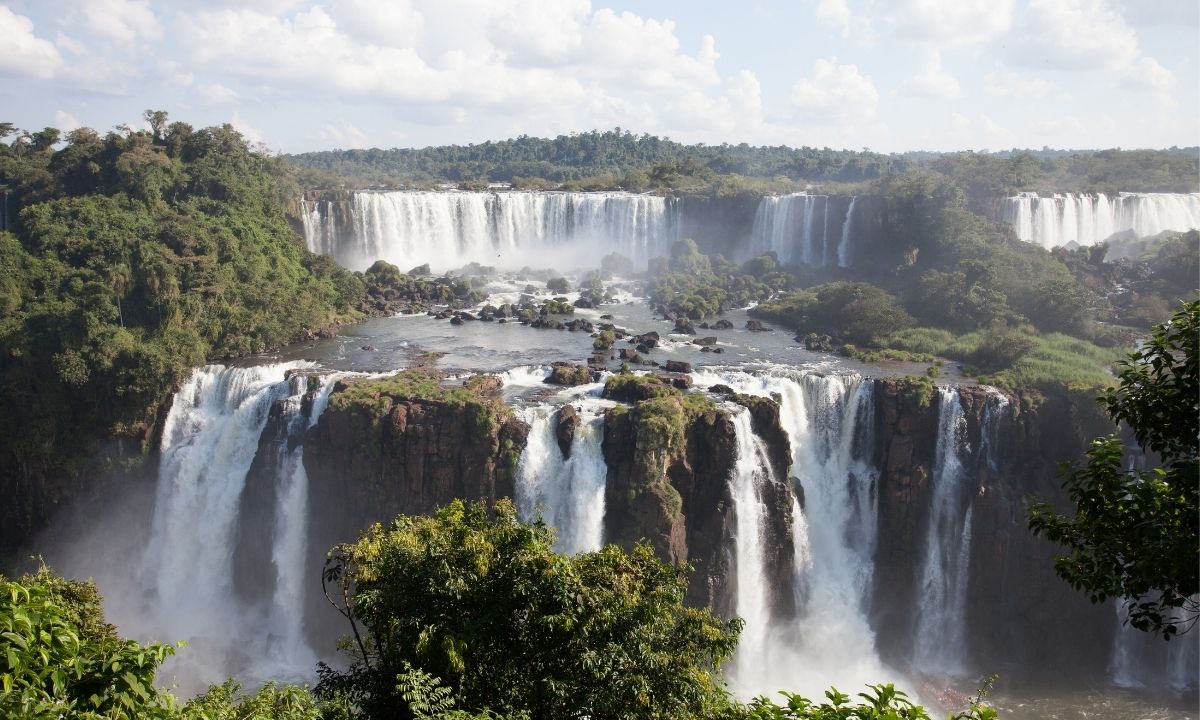 Lugares para passar as férias em abril
