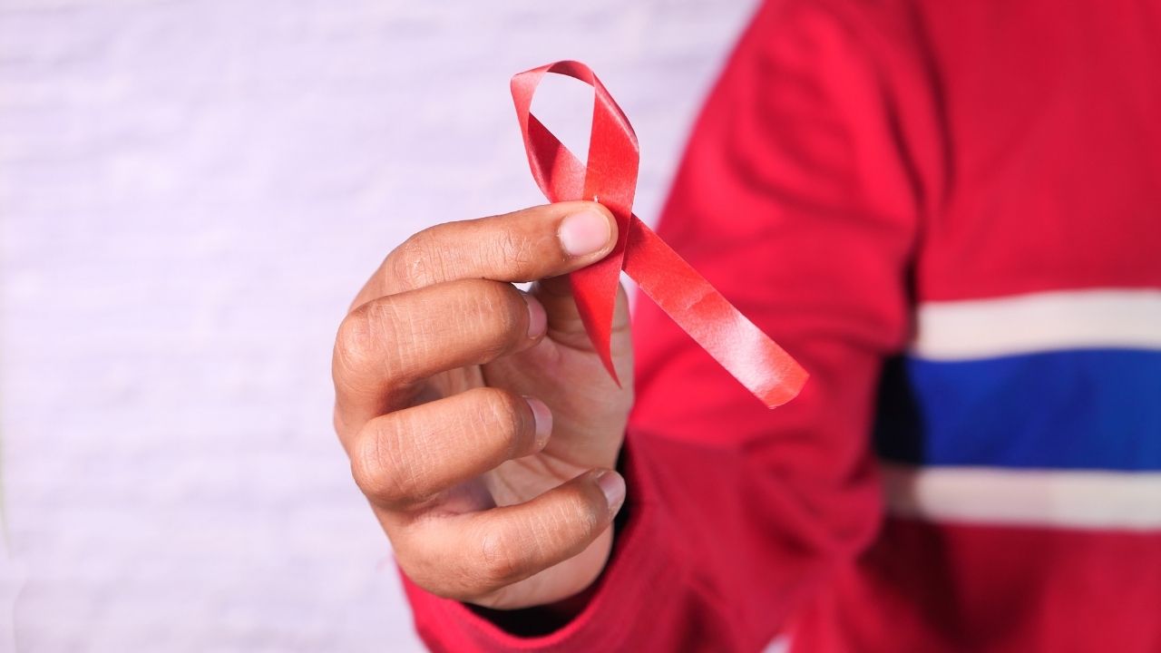 ¿Pueden jubilarse los portadores de VIH?  Vea cómo funciona
