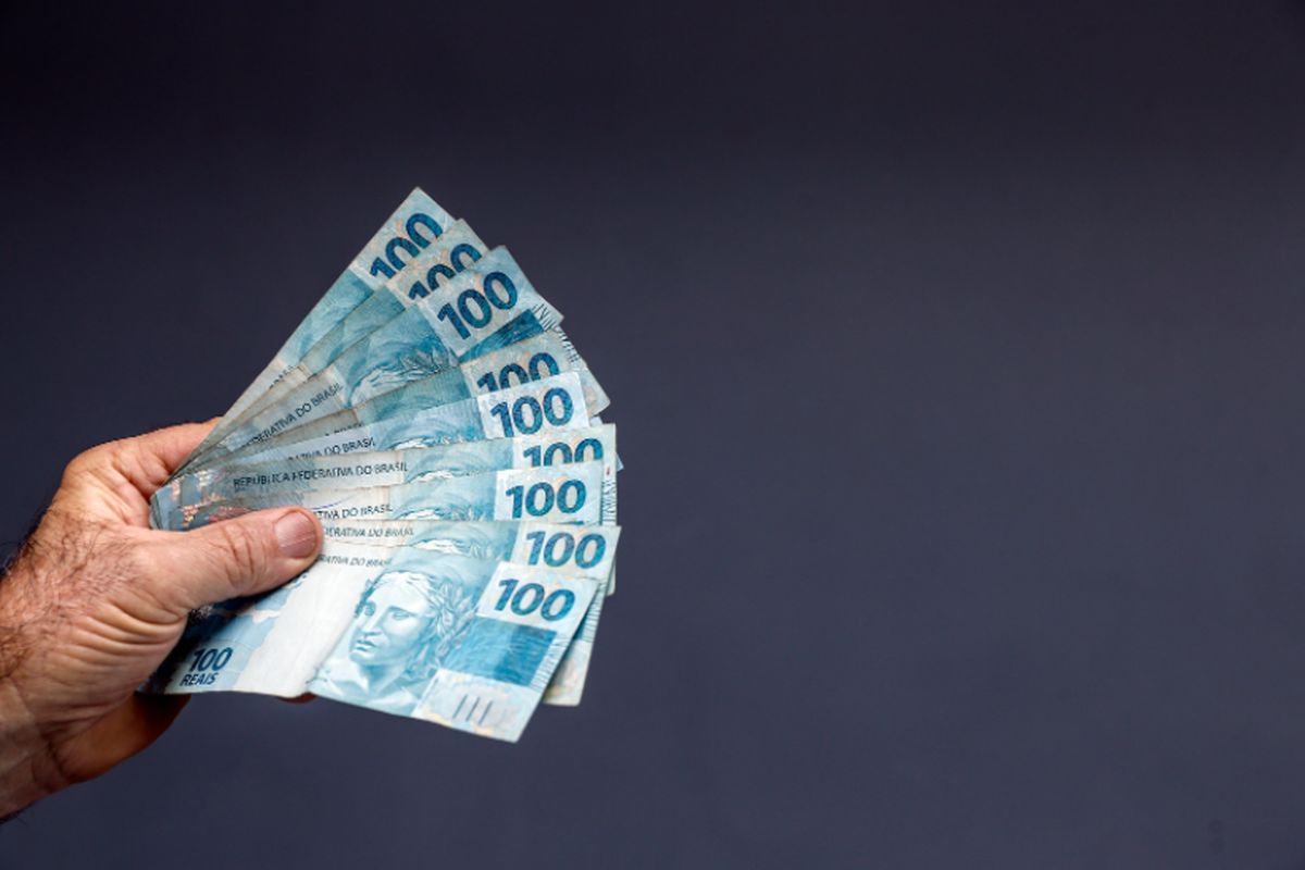 70 milhões na poupança: quanto rende por mês? Saiba como calcular!