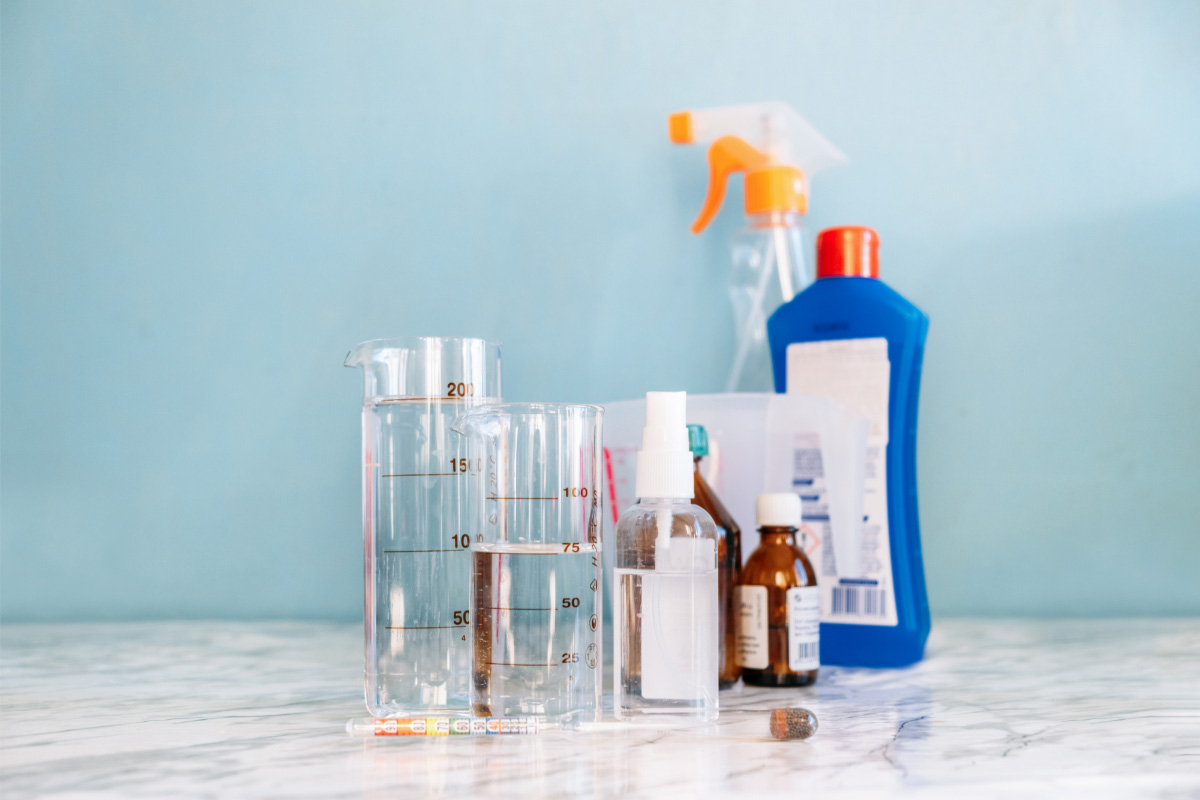 Como usar água oxigenada corretamente nas suas plantas Reprodução Canva Pró