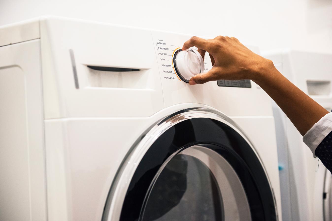 Truque inteligente para limpar máquina de lavar roupas saiba como cuidar bem do seu eletrodoméstico