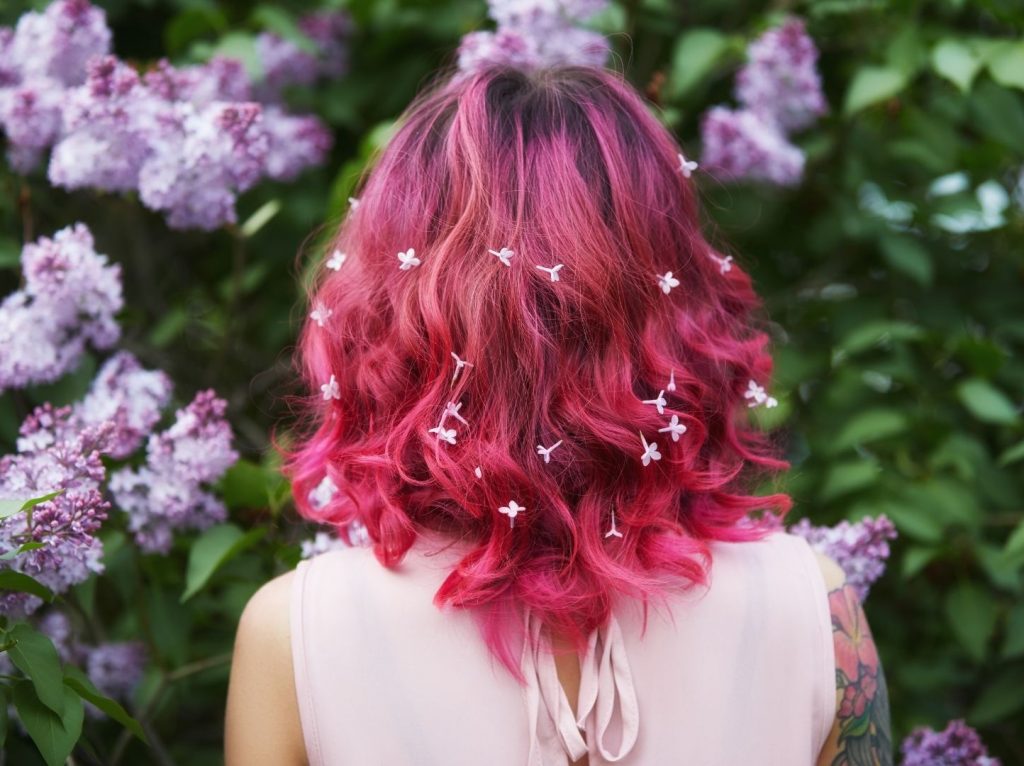 Dicas de coloração de cabelos em 2022: conheça agora o que será tendência no ano 