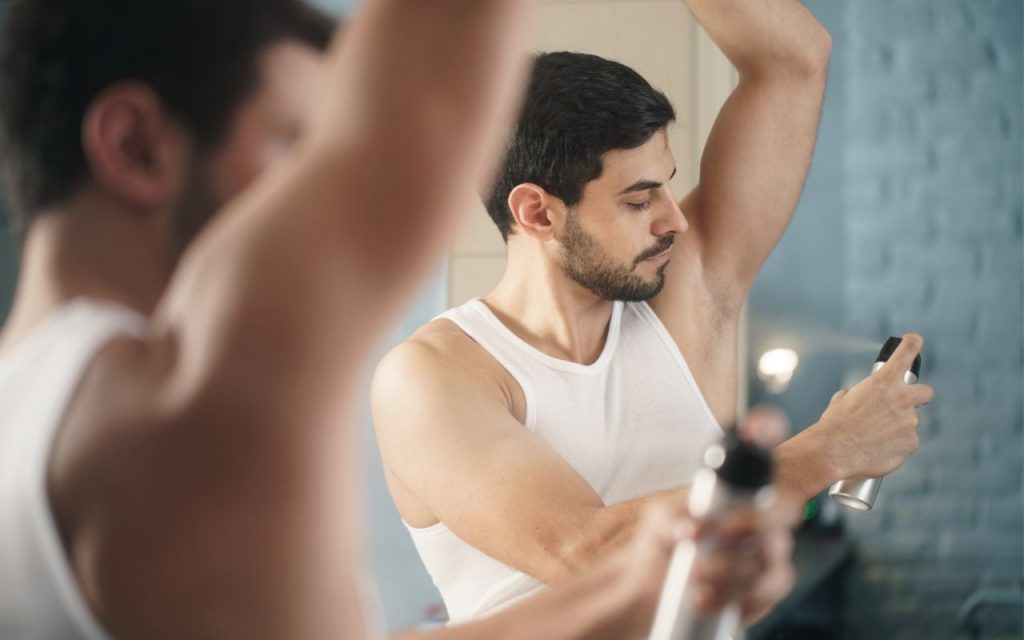 Como eliminar o CC. Foto: Canva Pro.