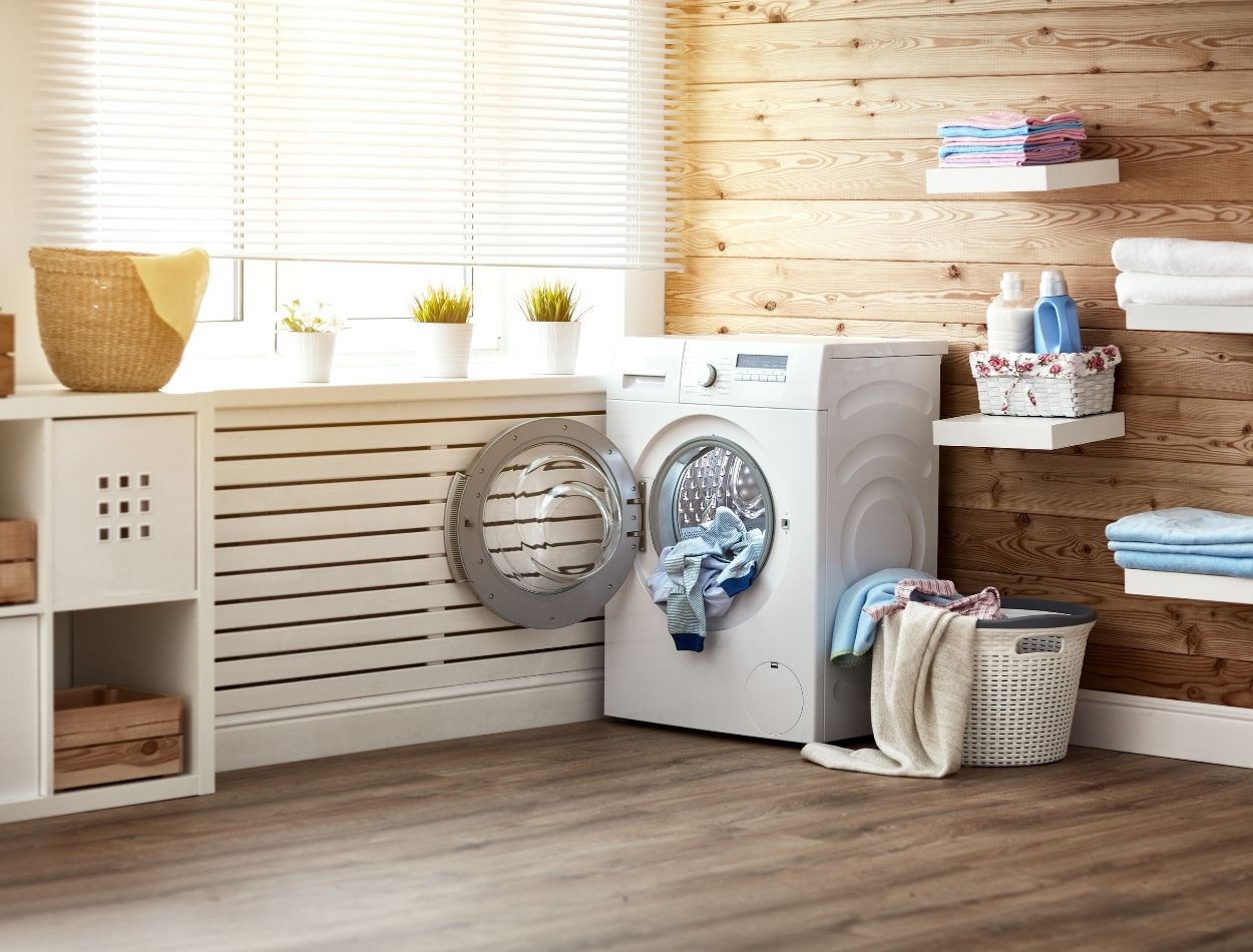 Como organizar lavanderia com varal de roupas: conheça novidades para otimizar espaço
