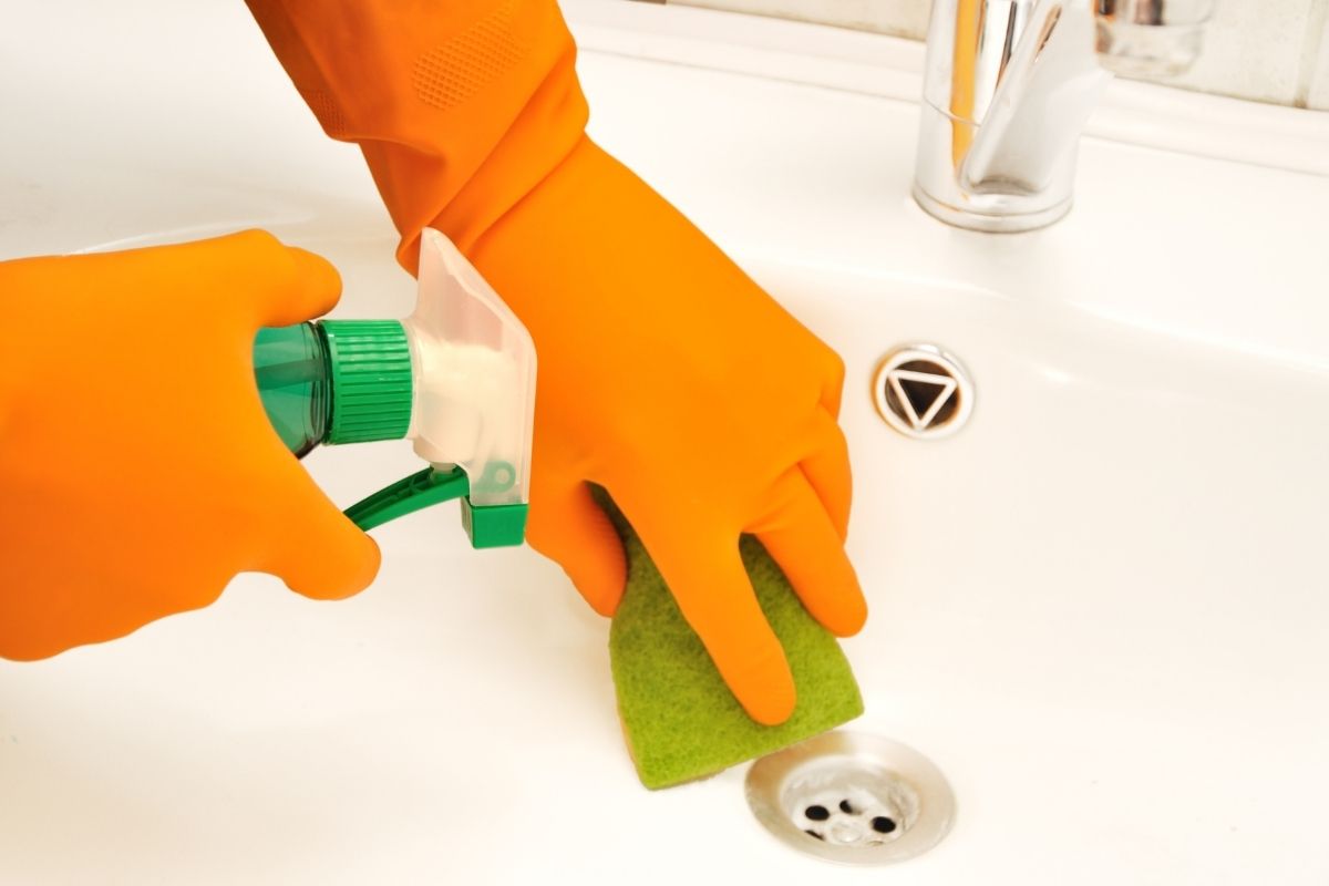 Ralo com cheiro ruim? Veja 4 dicas para resolver o problema!